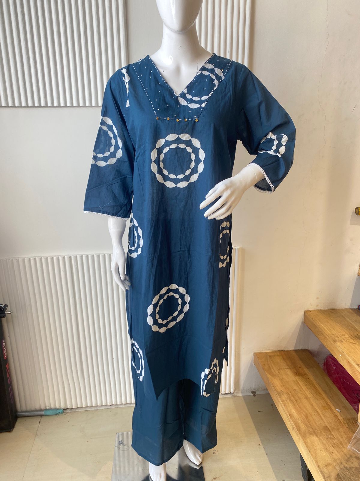 Indigo Circle Print Kurti Set - Image 4