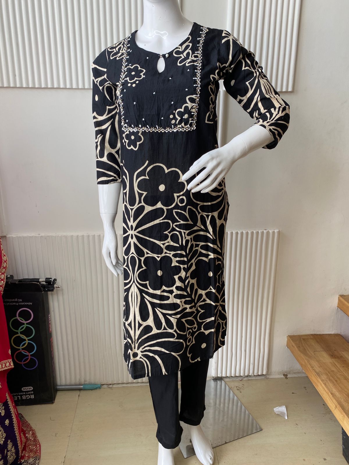 Black Floral Print Kurti Set - Image 4