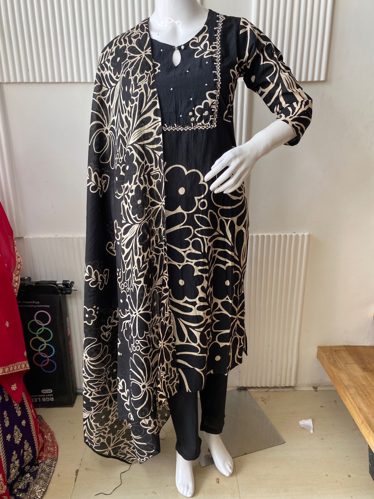 Black Floral Print Kurti Set