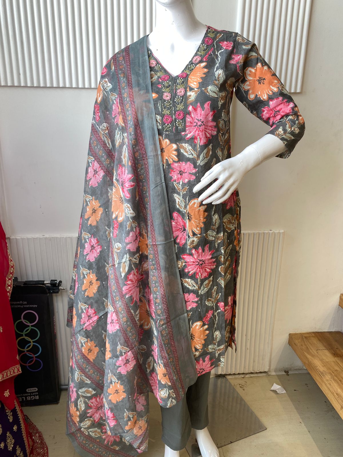 Grey Floral Print Kurti Set