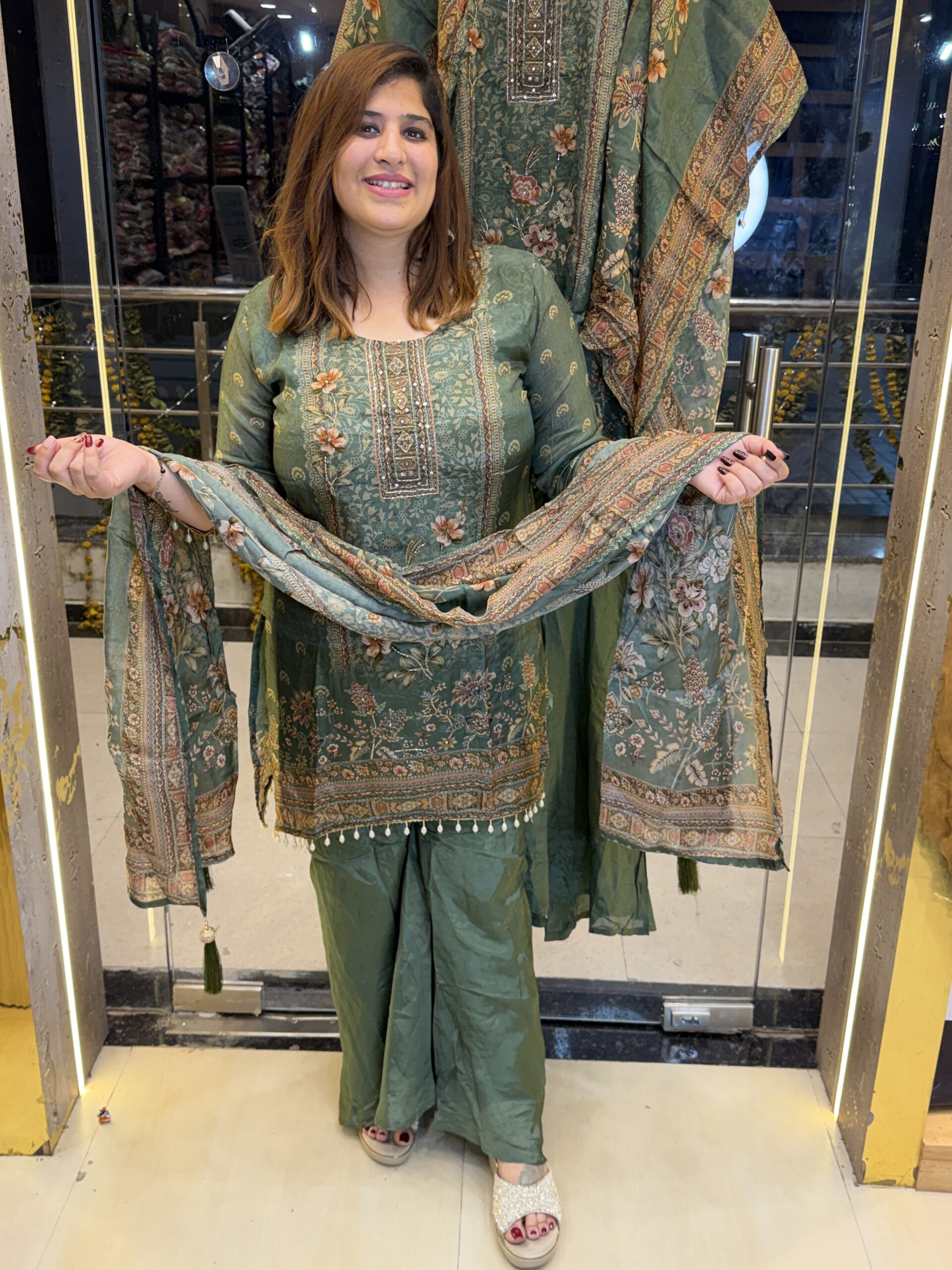 Pure Crap Fish-Cut Devider 3 Pice Kurti Set With Paints & Dupatta (23) - Image 2