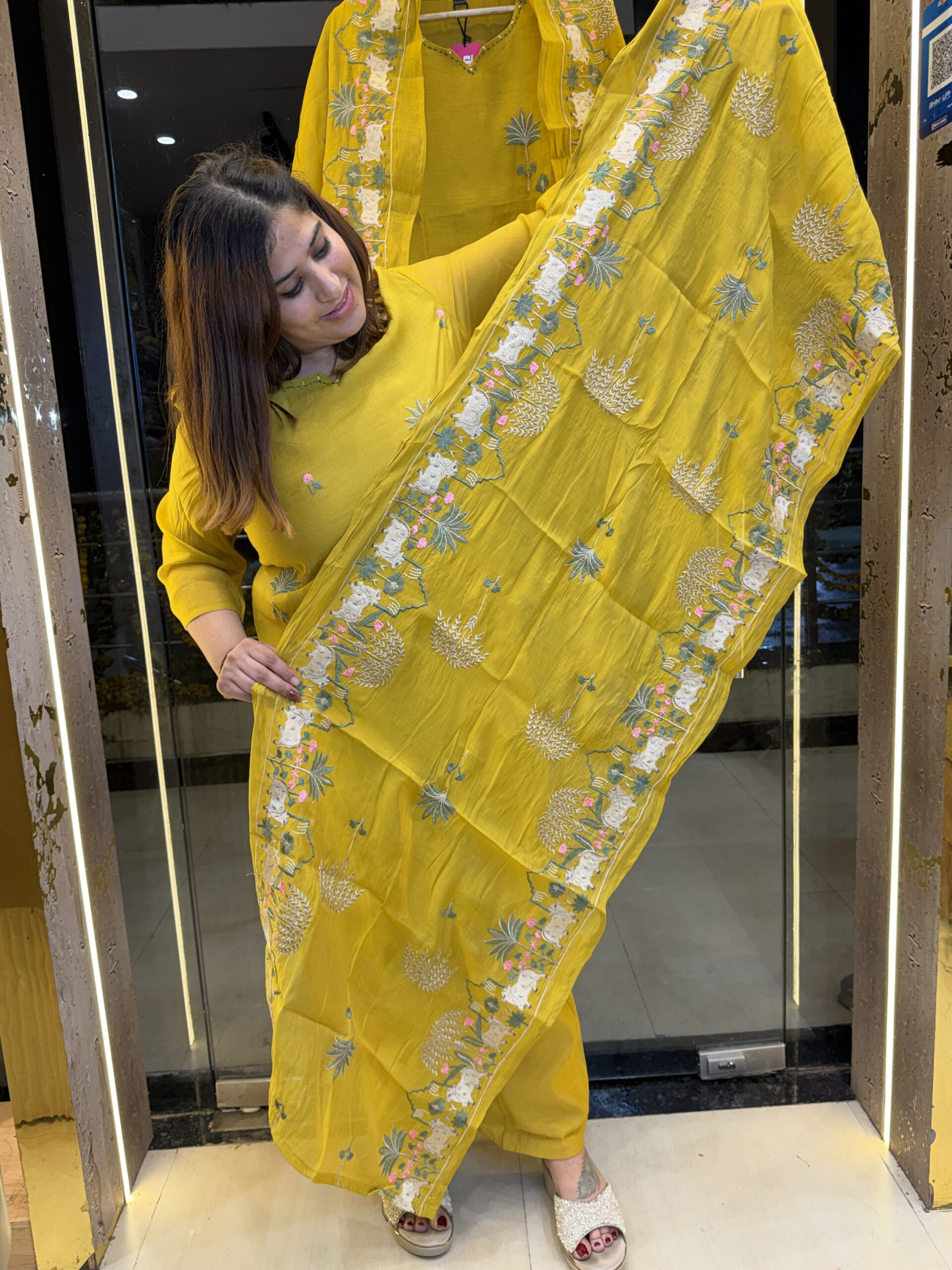 Pure Mull Chanderi Cottan Mustard Yellow Straight-Cut Kurti With Paints & Dupatta Set (11) - Image 2