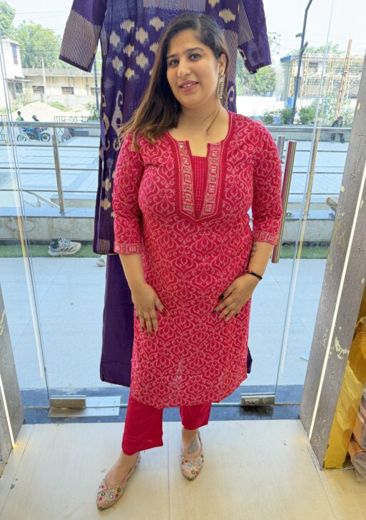 Pure Cotton Beautifull Rani Pink Colour Printed Kurti Paints Set 2Piece (49)