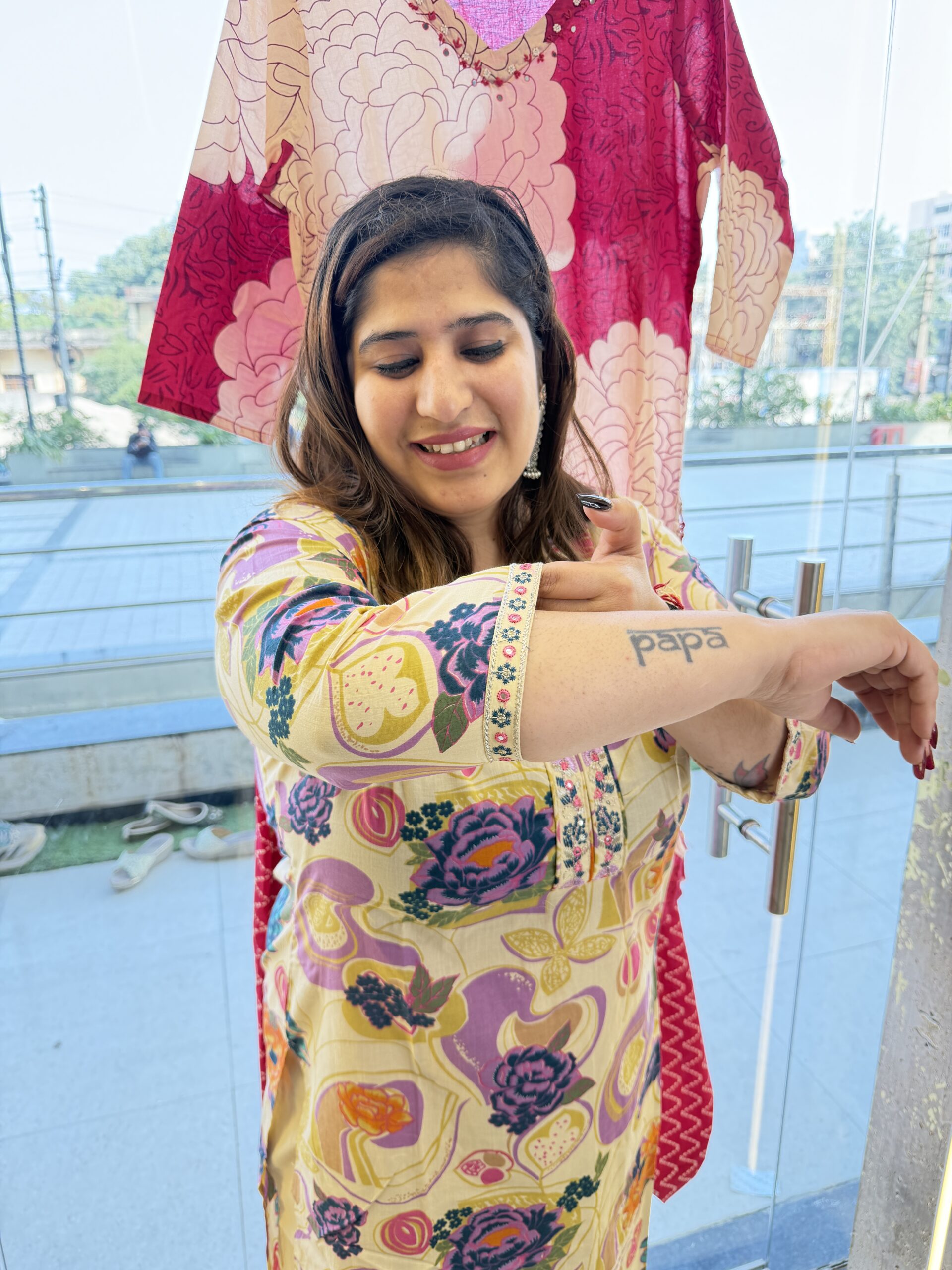 Pure Cotton Beautifull Flower Printed Kurti Paints Set 2Piece (51) - Image 2