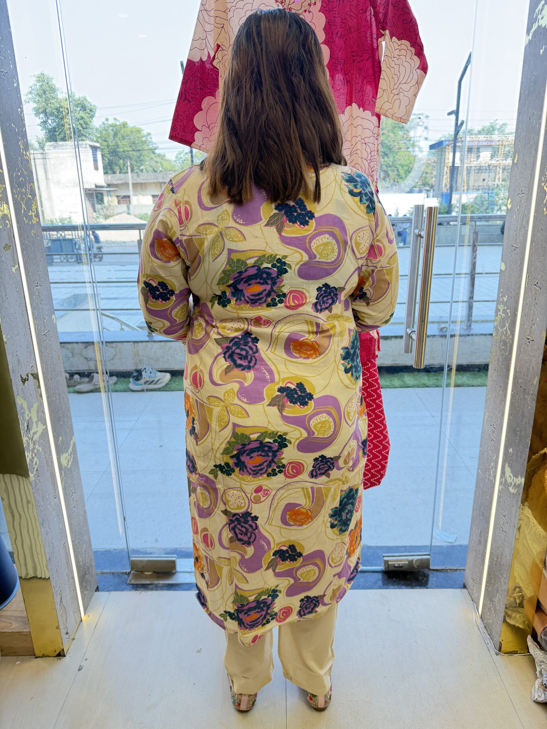 Pure Cotton Beautifull Flower Printed Kurti Paints Set 2Piece (51) - Image 3