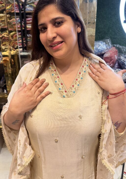 Ivory Colour Mull Chanderi Febric With secuence figer cutdani work 3 Piece Party Wear (90)