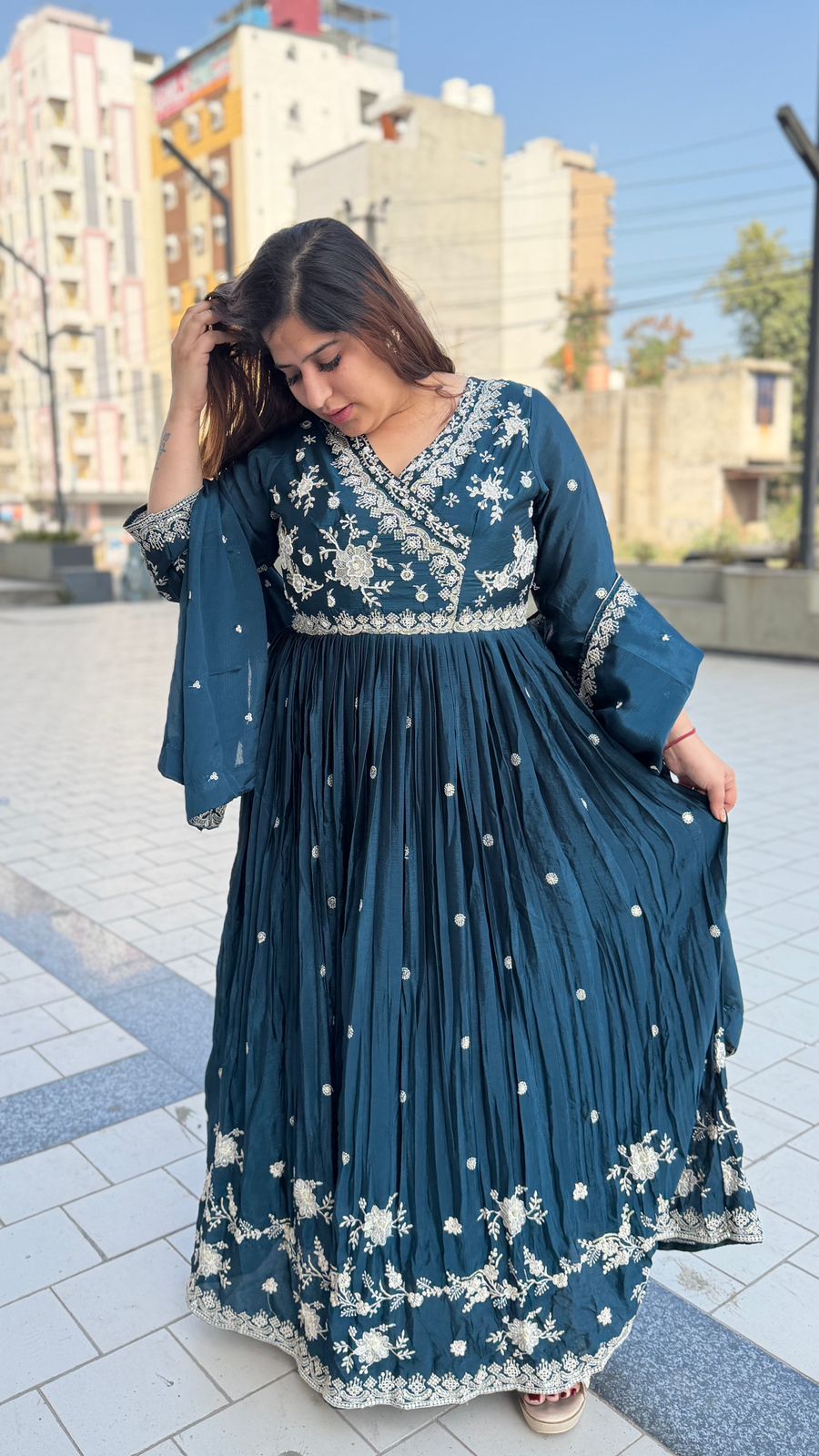 Pure Chinoon Tel-Green Colour Thread Work Gown Party Wear (84)