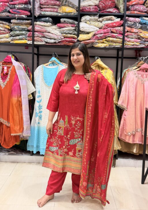 Heavy Crepe Straight Suit – Elegant Party Wear Collection