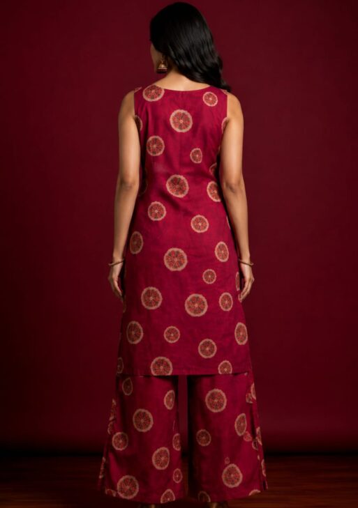 Women's Maroon Ethnic Printed Sleeveless V-Neck Kurta & Palazzo Co-Ord Set